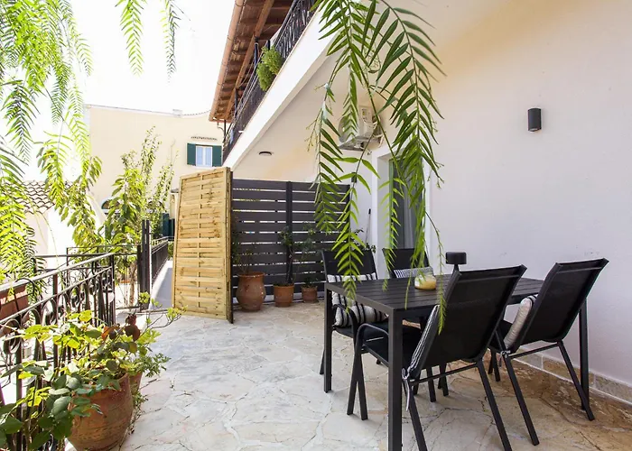Thalia Apartment