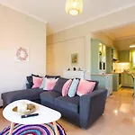 Thalia Apartman *